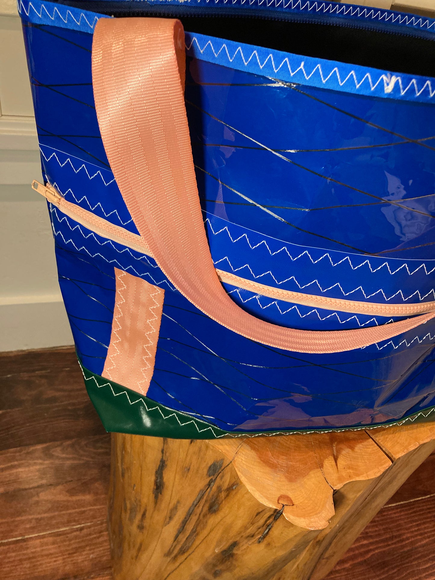 Stand up tote 167 blue peach and green