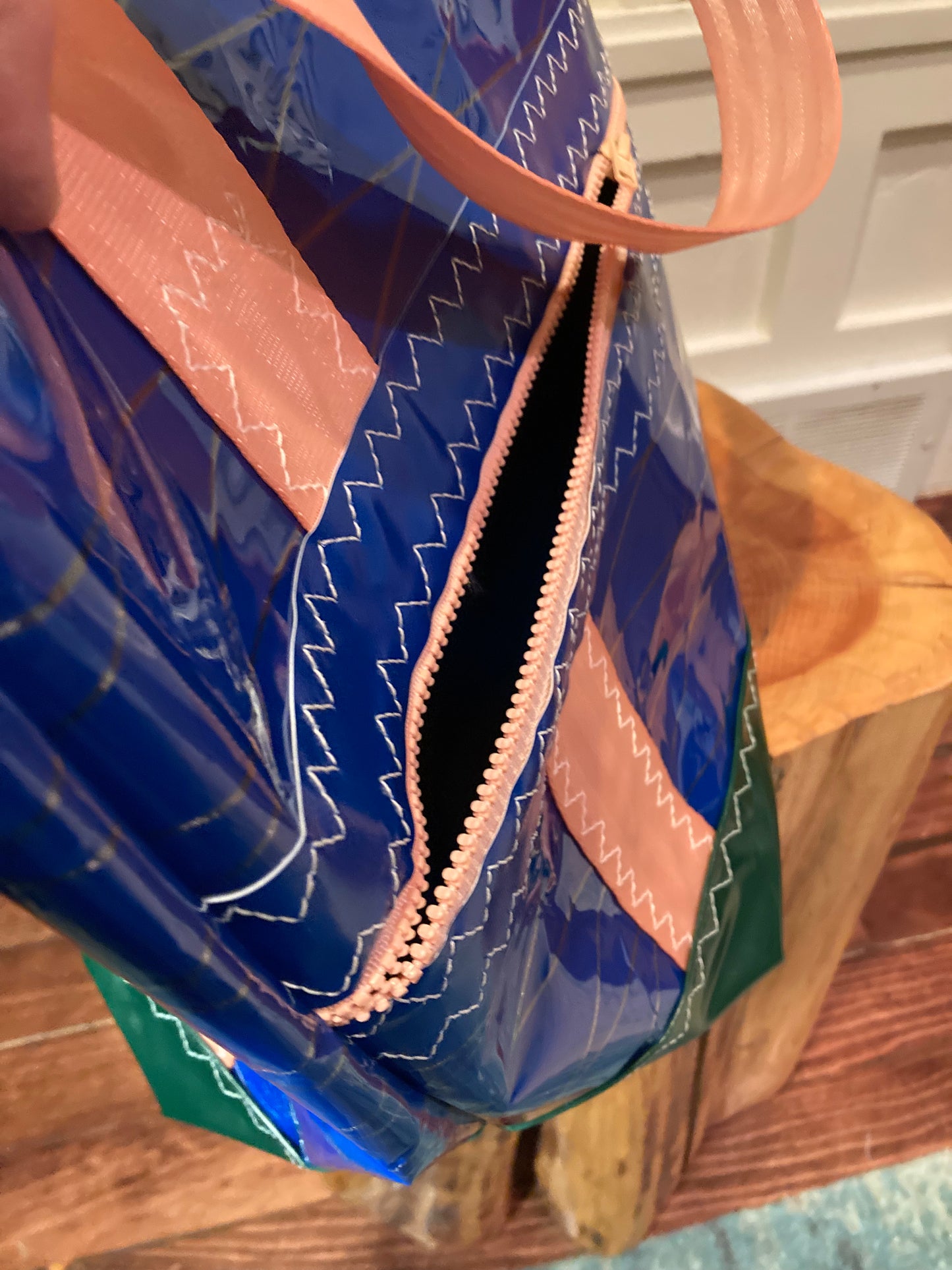 Stand up tote 167 blue peach and green