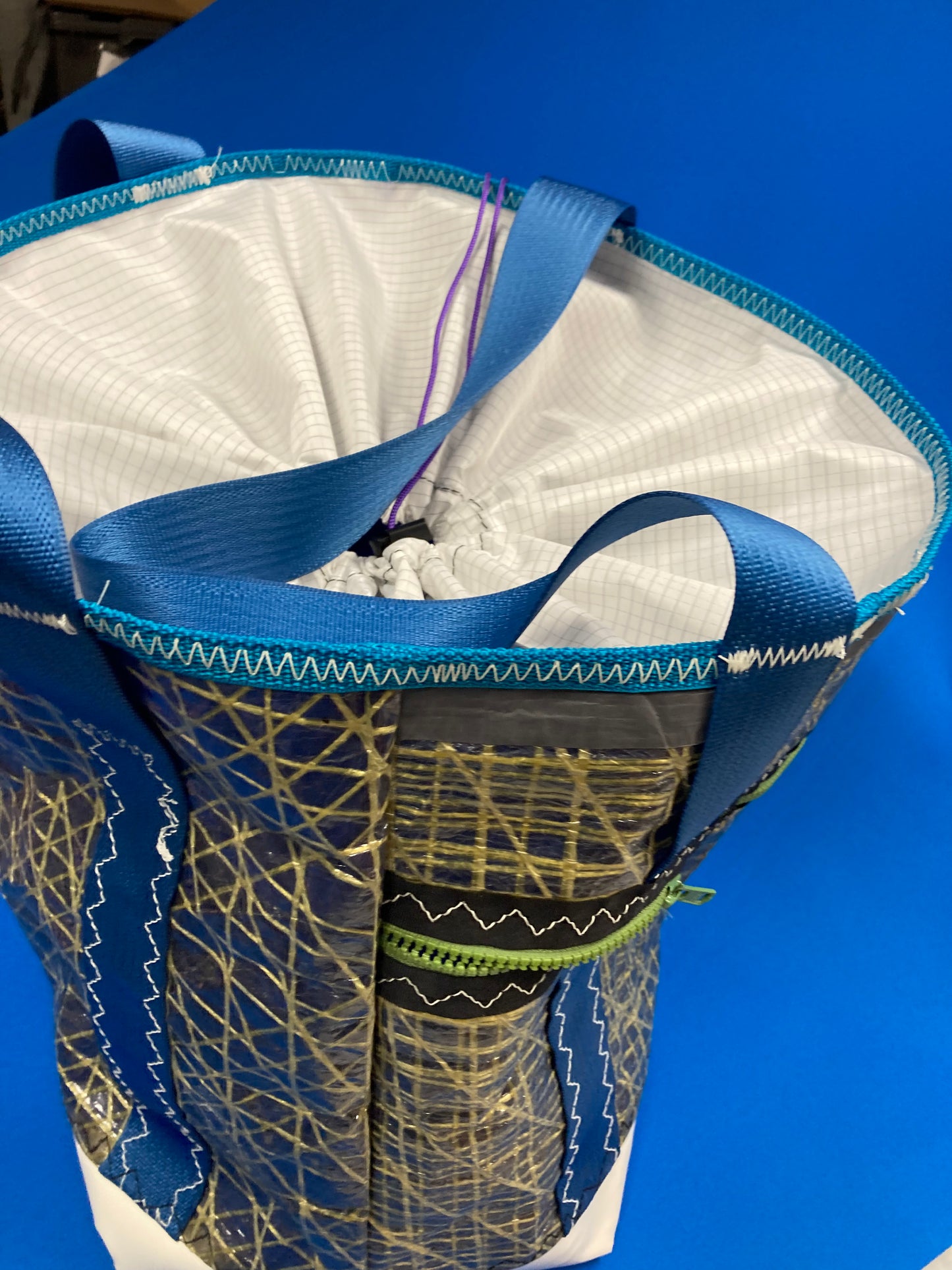 melges 24 white gold blue stand up tote