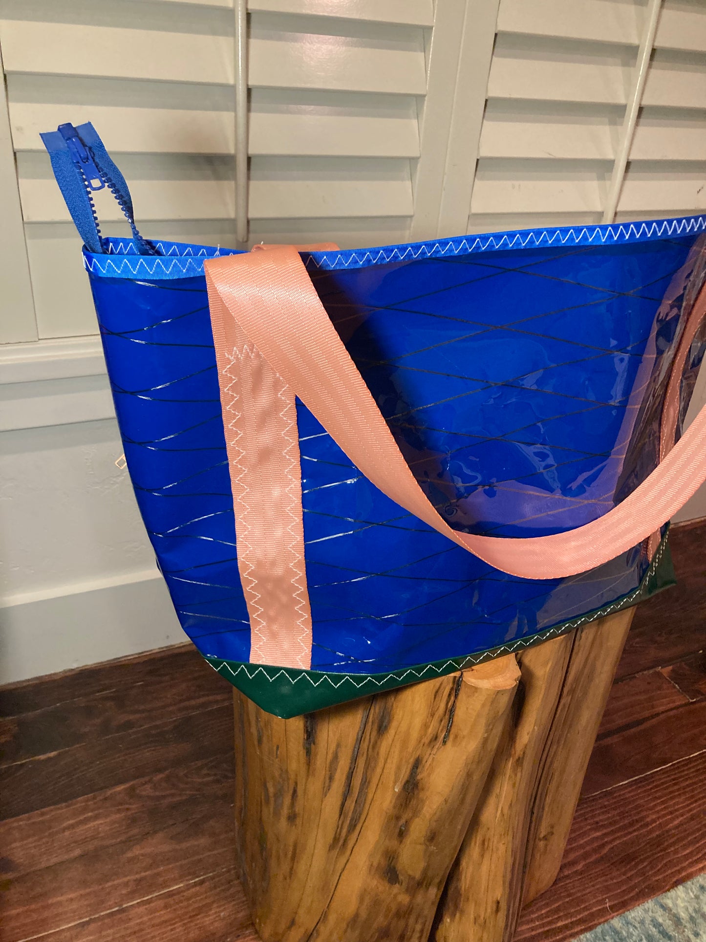 Stand up tote 167 blue peach and green